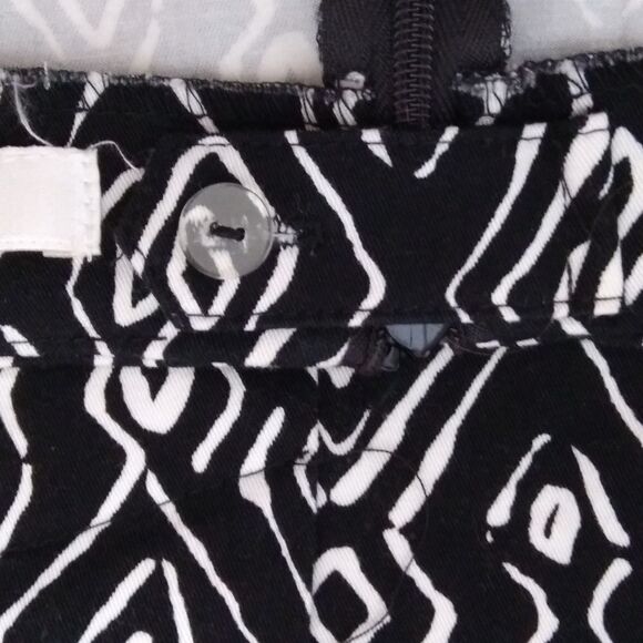 chico's Abstract Pencil Skirt 16 - Picture 4 of 12